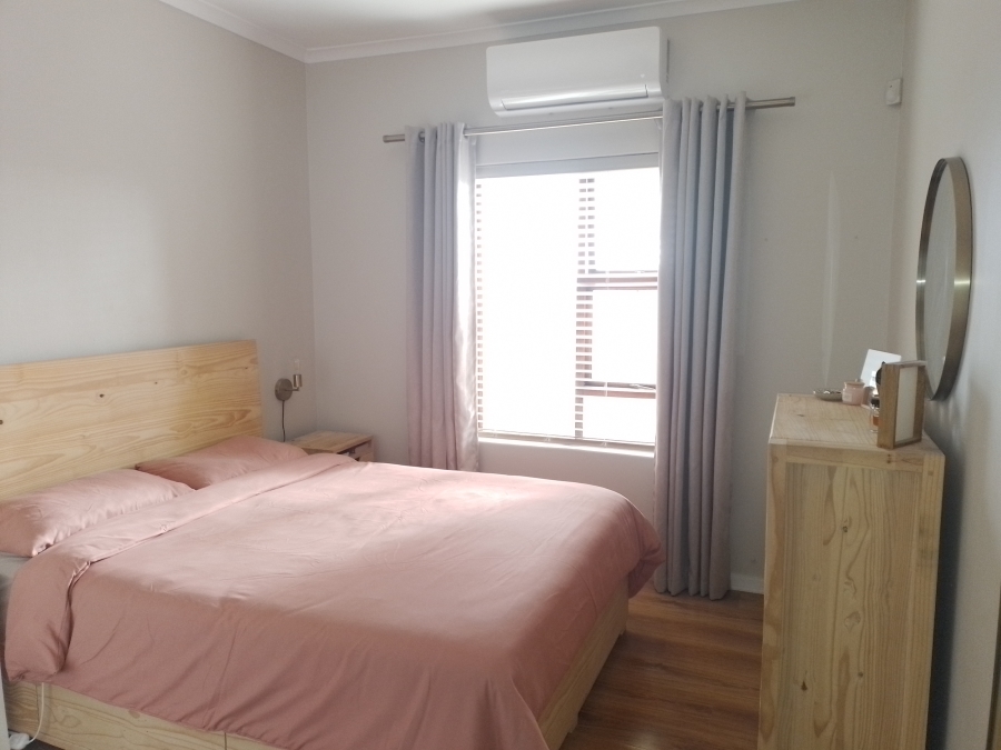 To Let 2 Bedroom Property for Rent in Jagtershof Western Cape